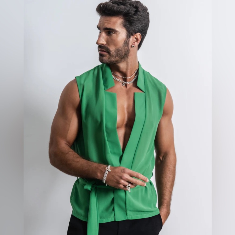 ORTTU star neck sleeveless cardigan new olive L71- 390